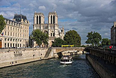 天野喜孝亲绘《最终幻想14》新资料片艺图公开 熟悉的感觉